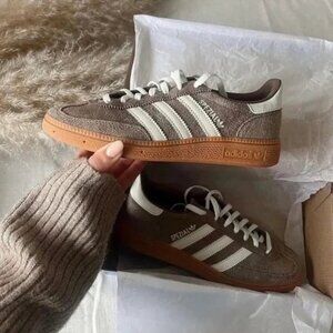 NWT Women's Adidas Handball Spezial Shoes Brown White